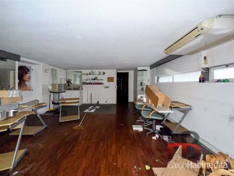 Loja  Venda em Cedofeita, Santo Ildefonso, Sé, Miragaia, São Nicolau e Vitória,Porto