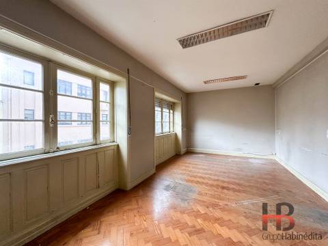 Escritório  Arrendamento em Cedofeita, Santo Ildefonso, Sé, Miragaia, São Nicolau e Vitória,Porto