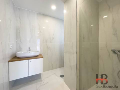 Apartamento T4 Venda em Campanhã,Porto