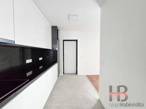 Moradia em Banda T3 Venda em Águas Santas,Maia