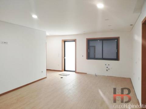 Moradia Isolada T3+1 Venda em Santa Maria da Feira, Travanca, Sanfins e Espargo,Santa Maria da Feira