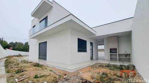 Moradia Isolada T3+1 Venda em Santa Maria da Feira, Travanca, Sanfins e Espargo,Santa Maria da Feira