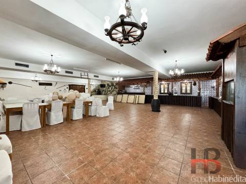 Moradia Isolada >=T10 Venda em São Miguel do Souto e Mosteirô,Santa Maria da Feira