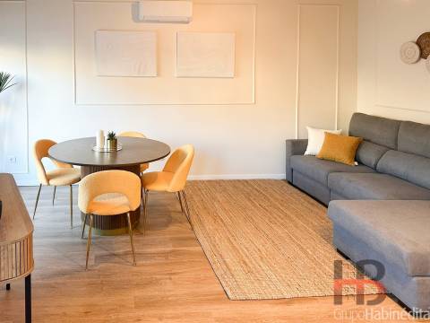 T2 totalmente Remodelado - varandas, ao Bonfim