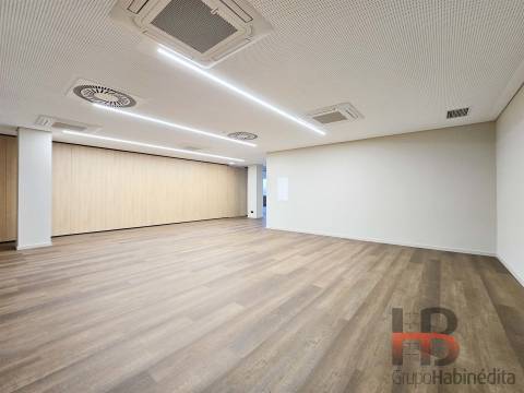 Escritório  Arrendamento em Sandim, Olival, Lever e Crestuma,Vila Nova de Gaia