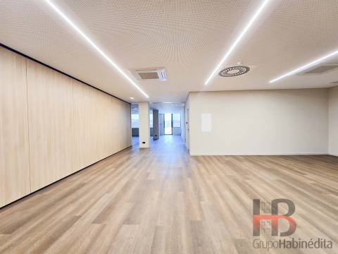 Escritório  Arrendamento em Sandim, Olival, Lever e Crestuma,Vila Nova de Gaia