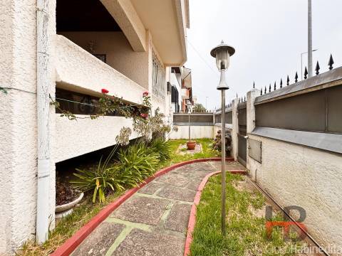 Moradia T4 Venda em Oliveira do Douro,Vila Nova de Gaia