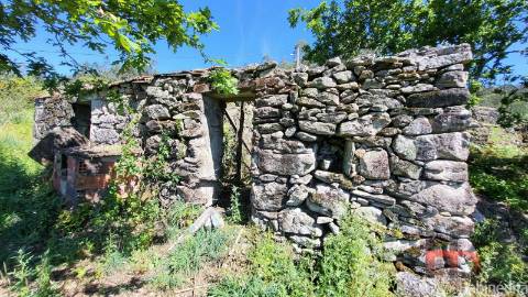 Quintinha T1 Venda em Valadares,São Pedro do Sul
