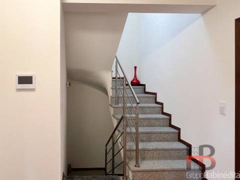 Moradia T5 Venda em São Vicente de Lafões,Oliveira de Frades