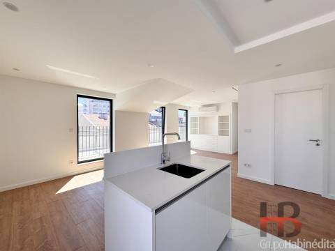 Apartamento T2 Venda em Cedofeita, Santo Ildefonso, Sé, Miragaia, São Nicolau e Vitória,Porto