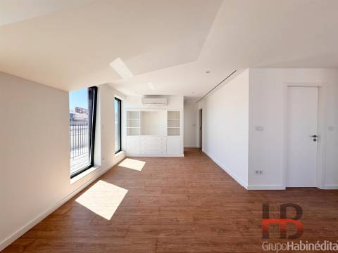 Apartamento T2 Venda em Cedofeita, Santo Ildefonso, Sé, Miragaia, São Nicolau e Vitória,Porto