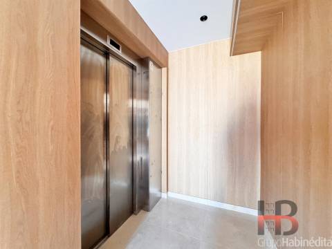 Apartamento T2 Venda em Cedofeita, Santo Ildefonso, Sé, Miragaia, São Nicolau e Vitória,Porto