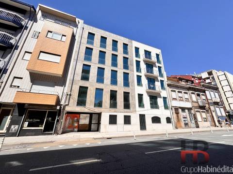 Apartamento T2 Venda em Cedofeita, Santo Ildefonso, Sé, Miragaia, São Nicolau e Vitória,Porto