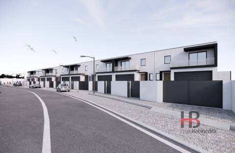 Moradia em Banda T3 Venda em Santa Maria da Feira, Travanca, Sanfins e Espargo,Santa Maria da Feira