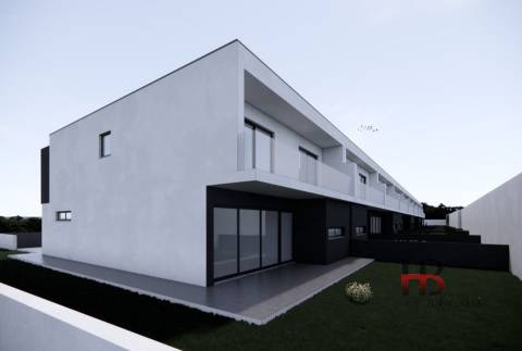 Moradia em Banda T3 Venda em Santa Maria da Feira, Travanca, Sanfins e Espargo,Santa Maria da Feira