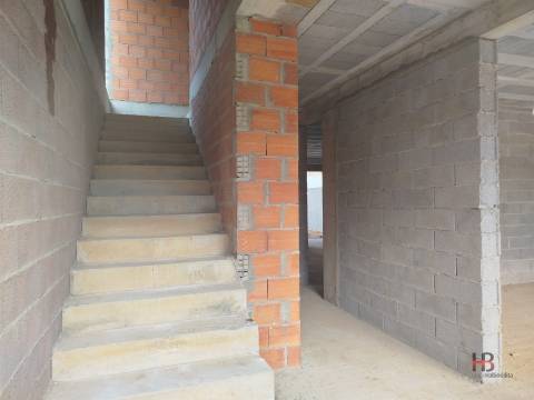 Moradia em Banda T3 Venda em Santa Maria da Feira, Travanca, Sanfins e Espargo,Santa Maria da Feira