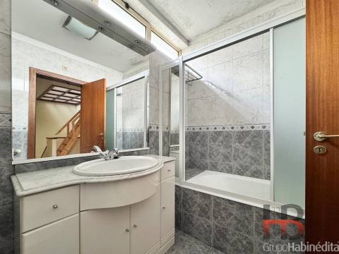 Moradia Geminada T4+1 DUPLEX Venda em Campanhã,Porto