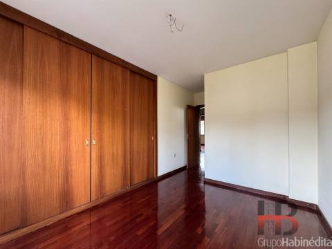 Moradia Geminada T4+1 DUPLEX Venda em Campanhã,Porto