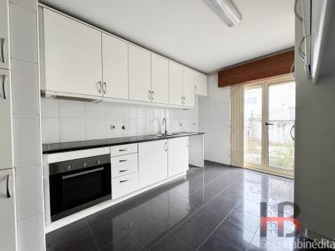 Moradia Geminada T4+1 DUPLEX Venda em Campanhã,Porto