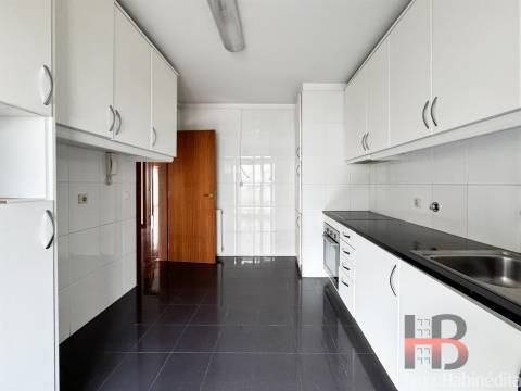 Moradia Geminada T4+1 DUPLEX Venda em Campanhã,Porto