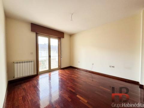 Moradia Geminada T4+1 DUPLEX Venda em Campanhã,Porto