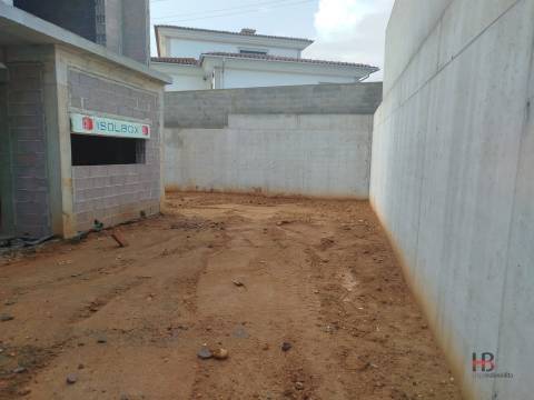 Moradia em Banda T3 Venda em Santa Maria da Feira, Travanca, Sanfins e Espargo,Santa Maria da Feira