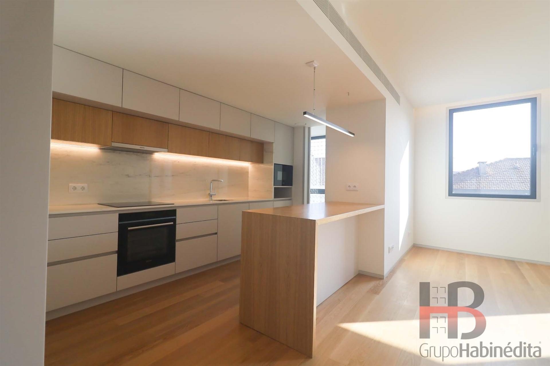 Novo Edifício no Bonfim, de T1 a T3 – Conclusão Fevereiro de  2025