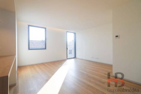 Novo Edifício no Bonfim, de T1 a T3 – Conclusão Fevereiro de  2025