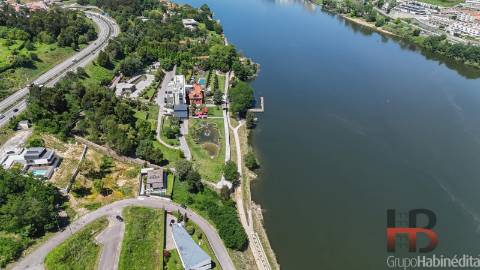 Lote de Terreno  Venda em Oliveira do Douro,Vila Nova de Gaia