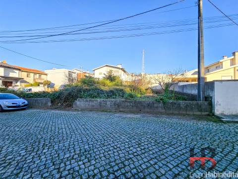 Lote de Terreno  Venda em Castêlo da Maia,Maia