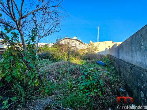 Lote de Terreno  Venda em Castêlo da Maia,Maia