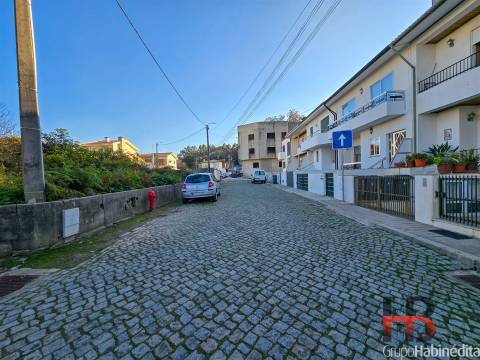 Lote de Terreno  Venda em Castêlo da Maia,Maia