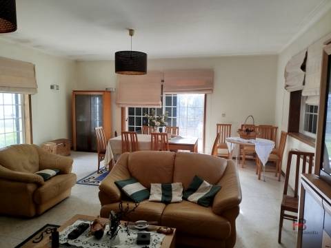 Moradia Isolada T3+1 Venda em Macieira de Sarnes,Oliveira de Azeméis