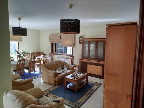 Moradia Isolada T3+1 Venda em Macieira de Sarnes,Oliveira de Azeméis