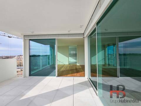 T4 de Luxo no Natura – Jardins da Efanor | Último Piso com Terraço