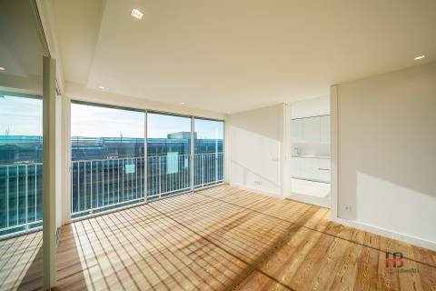 T4 de Luxo no Natura – Jardins da Efanor | Último Piso com Terraço