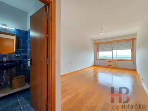 Apartamento T3 Arrendamento em Aldoar, Foz do Douro e Nevogilde,Porto