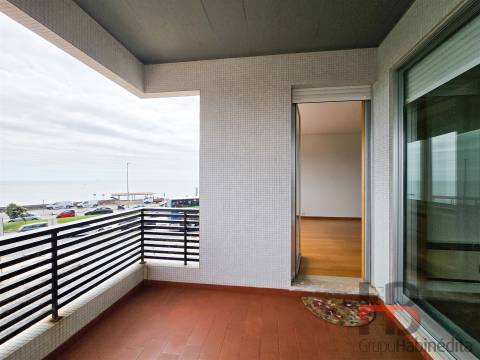 Apartamento T3 Arrendamento em Aldoar, Foz do Douro e Nevogilde,Porto