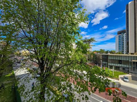 Apartamento T4 Venda em Lordelo do Ouro e Massarelos,Porto
