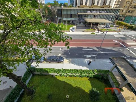 Apartamento T4 Venda em Lordelo do Ouro e Massarelos,Porto