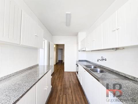 Apartamento T4 Venda em Lordelo do Ouro e Massarelos,Porto