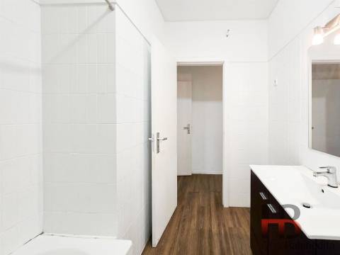 Apartamento T4 Venda em Lordelo do Ouro e Massarelos,Porto