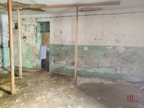 Moradia para Restaurar T5 Venda em Vila de Cucujães,Oliveira de Azeméis