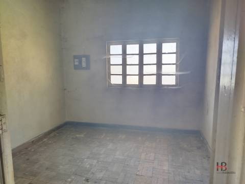 Moradia para Restaurar T5 Venda em Vila de Cucujães,Oliveira de Azeméis