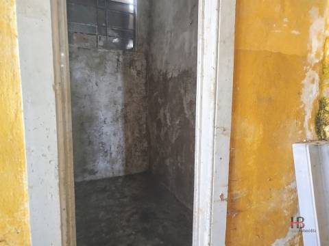 Moradia para Restaurar T5 Venda em Vila de Cucujães,Oliveira de Azeméis