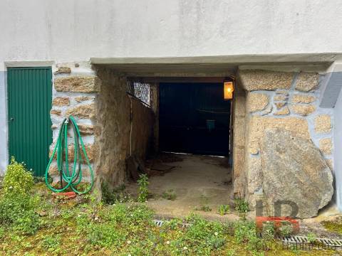 Moradia Rústica T5 Venda em Valadares,São Pedro do Sul