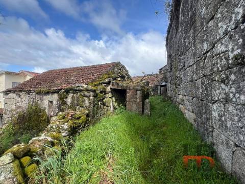 Moradia Rústica T3 Venda em Cambra e Carvalhal de Vermilhas,Vouzela