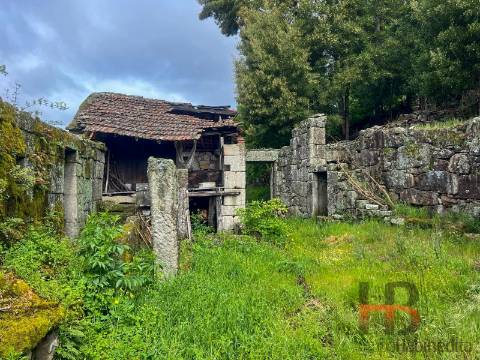 Moradia Rústica T3 Venda em Cambra e Carvalhal de Vermilhas,Vouzela