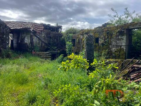 Moradia Rústica T3 Venda em Cambra e Carvalhal de Vermilhas,Vouzela