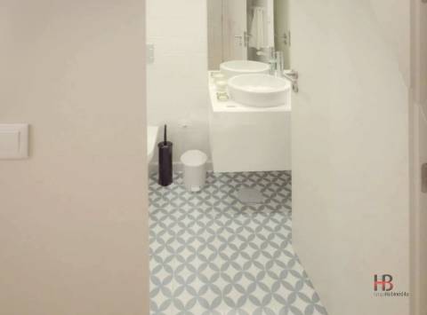 Apartamento T0+1 com Jardim e Logradouro no Centro do Porto